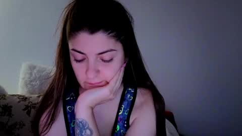 _just_a_simple_girl online show from June 5, 6:52 am