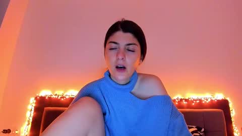 _just_a_simple_girl online show from February 9, 11:14 am