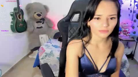 _kairy_ online show from November 28, 7:17 pm