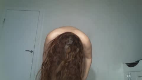 KAPELKA   online show from January 31, 9:02 pm