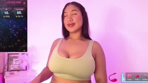 Snapshot of _karenestrada_ chatting on December 14, 4:45 am Karen online show from December 14, 4:45 am