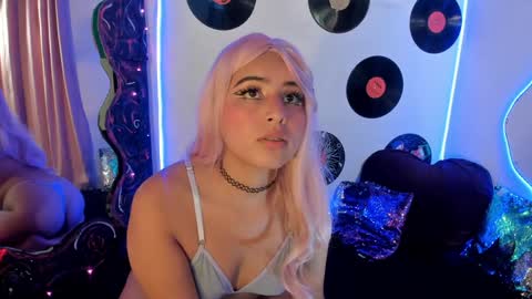 _karine01 online show from January 29, 4:15 am