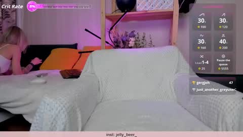 Snapshot of _kiki_pie chatting on September 23, 4:32 am Kiara 0100 - 0700 UTC almost every day online show from September 23, 4:32 am