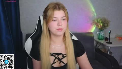 Molly   online show from April 19, 4:07 pm