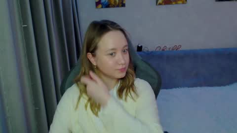 Snapshot of _lalune_ chatting on January 23, 7:51 pm _lalune_ online show from January 23, 7:51 pm