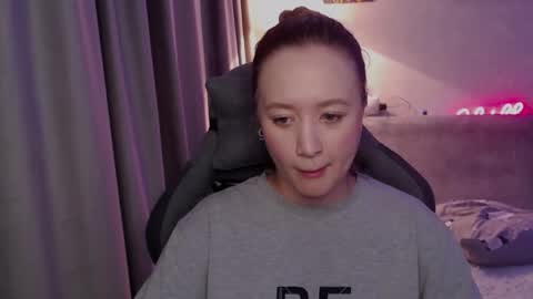 Snapshot of _lalune_ chatting on September 27, 4:47 pm _lalune_ online show from September 27, 4:47 pm