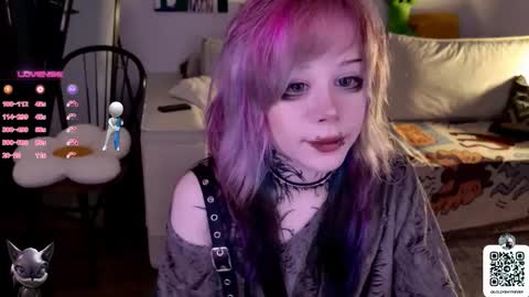 Snapshot of _lollyshy_ chatting on October 10, 11:15 am Lolly online show from October 10, 11:15 am