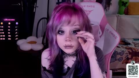 Snapshot of _lollyshy_ chatting on September 21, 12:04 pm Lolly online show from September 21, 12:04 pm