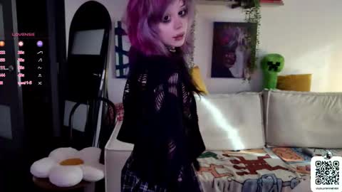 Snapshot of _lollyshy_ chatting on September 12, 1:18 pm Lolly online show from September 12, 1:18 pm