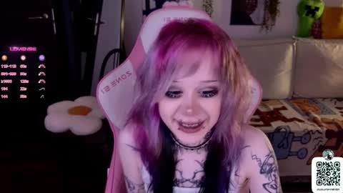 Snapshot of _lollyshy_ chatting on September 22, 12:14 pm Lolly online show from September 22, 12:14 pm