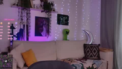 Lolly online show from February 19, 7:52 am