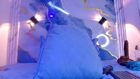 Lorrayne online show from November 18, 12:28 pm