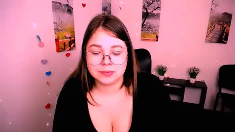 Mary online show from November 3, 10:08 am