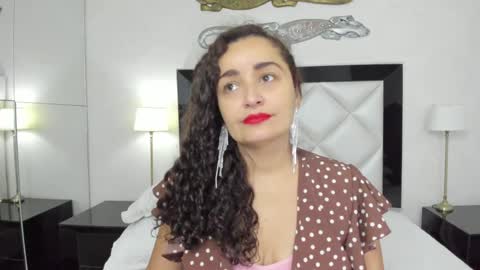 Snapshot of _luna__sweet_ chatting on January 22, 2:59 am luna sweet online show from January 22, 2:59 am