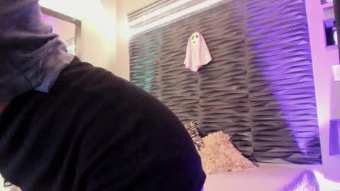 _lustyles_ online show from September 26, 4:04 pm