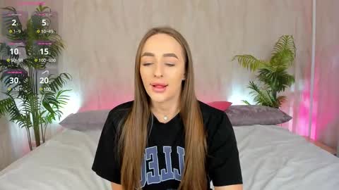 Snapshot of _m1ssbarbie chatting on February 21, 2:39 am _m1ssbarbie online show from February 21, 2:39 am