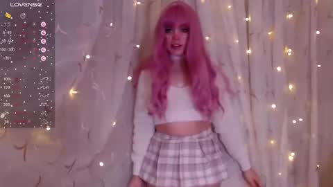 Snapshot of _marcelline_ chatting on January 2, 7:33 am Kira online show from January 2, 7:33 am