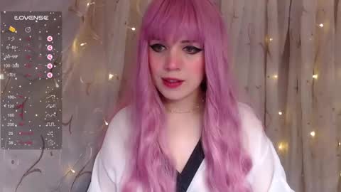 Snapshot of _marcelline_ chatting on January 15, 7:26 am Kira online show from January 15, 7:26 am