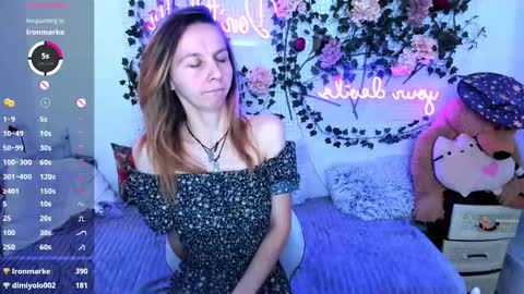 Scarlett online show from December 5, 3:35 pm