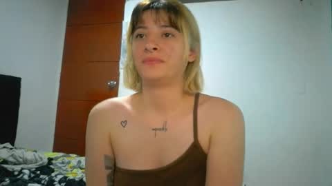 Mia-foster online show from April 24, 2:25 am