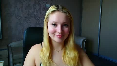 Melanie online show from May 7, 9:46 am