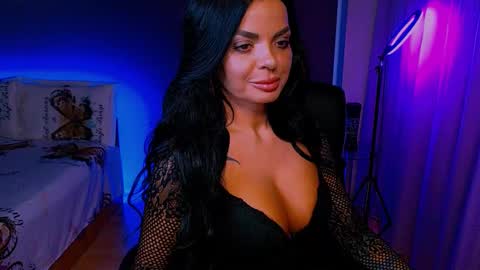 Milani online show from November 13, 7:13 pm