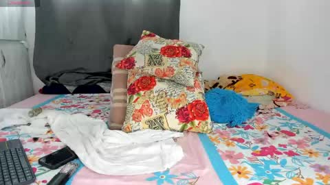 Mishell online show from April 18, 7:07 pm