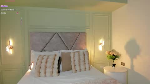 kimberley cruz online show from November 3, 11:58 am