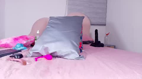 Luna online show from February 5, 7:00 am