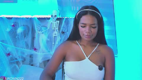 naomi brown online show from October 21, 3:54 am