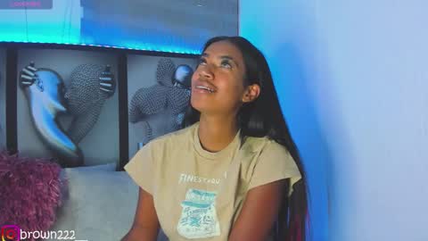 naomi brown online show from December 2, 4:36 am