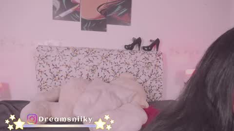 niiky online show from February 28, 11:36 am