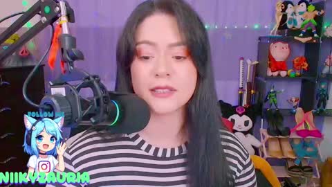 niiky online show from February 6, 2:42 pm