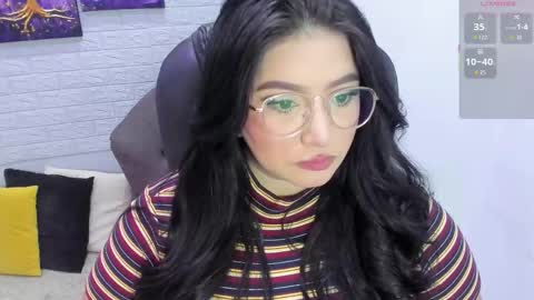 Snapshot of _nina_sweet chatting on October 11, 12:30 pm online show from October 11, 12:30 pm