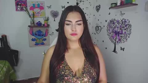 Nina  online show from November 8, 5:07 pm