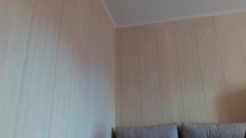  Number 1  online show from December 16, 7:26 am