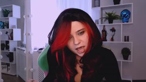 _olivia_6 online show from July 19, 7:54 am