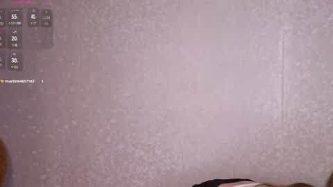 Mia online show from April 9, 4:12 pm