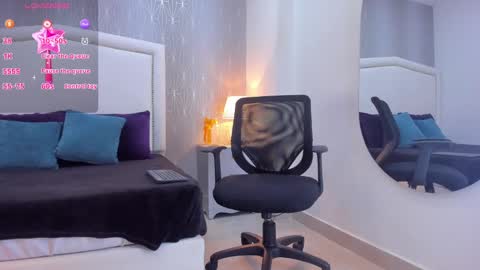  peach1  online show from September 22, 2:15 pm