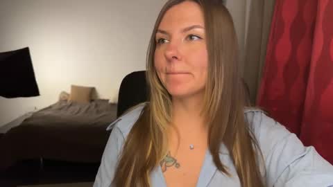 Snapshot of _private_person_ chatting on September 14, 4:38 pm HADLY see u online 0312 online show from September 14, 4:38 pm