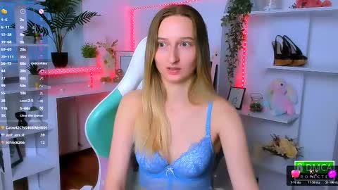 I am Rina online show from November 15, 7:09 am