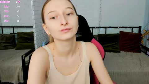 Snapshot of _ri_na_ chatting on December 22, 6:39 am I am Rina online show from December 22, 6:39 am