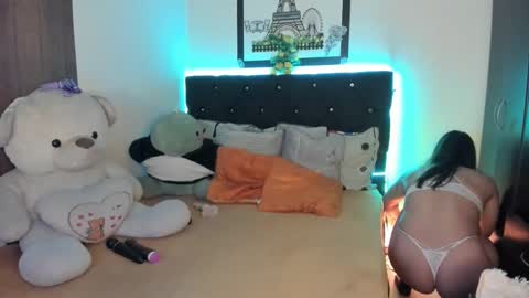 _rosi_berlin_ online show from December 19, 3:29 am