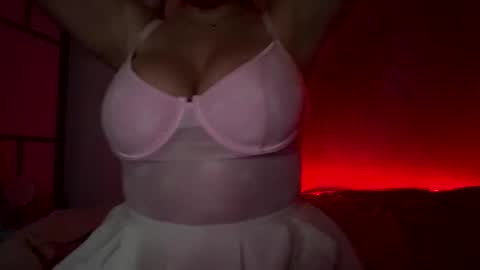 _samlove_ online show from April 1, 2:23 am
