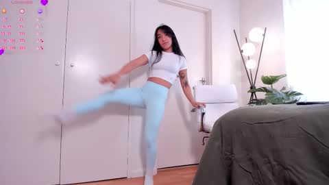 Sandyy online show from September 22, 3:27 am