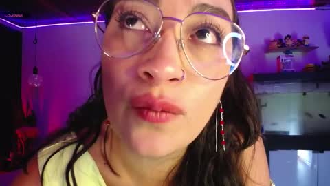 Snapshot of _santalove_ chatting on January 22, 9:22 pm SantaLove online show from January 22, 9:22 pm