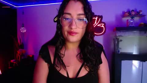 Snapshot of _santalove_ chatting on January 23, 7:51 pm SantaLove online show from January 23, 7:51 pm