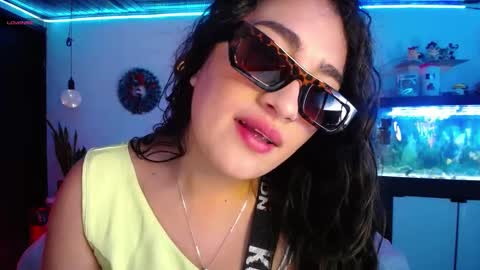 Snapshot of _santalove_ chatting on January 10, 9:20 pm SantaLove online show from January 10, 9:20 pm