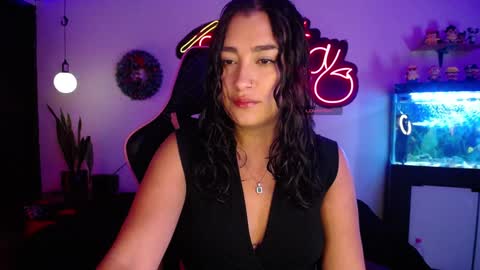 Snapshot of _santalove_ chatting on January 6, 8:18 pm SantaLove online show from January 6, 8:18 pm