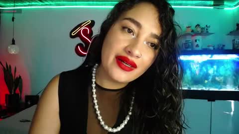 Snapshot of _santalove_ chatting on January 11, 7:27 pm SantaLove online show from January 11, 7:27 pm